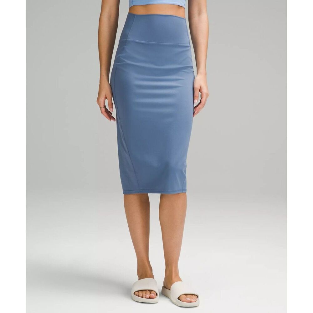 Lululemon Nulu Slim-Fit High-Rise Skirt Blue Size 2